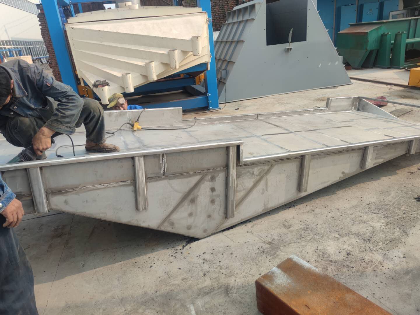 振動磁選機生產中 振動磁選機生產中